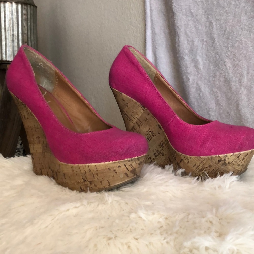 Fuchsia wedges